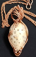 large oval chrysanthemum jasper pendant